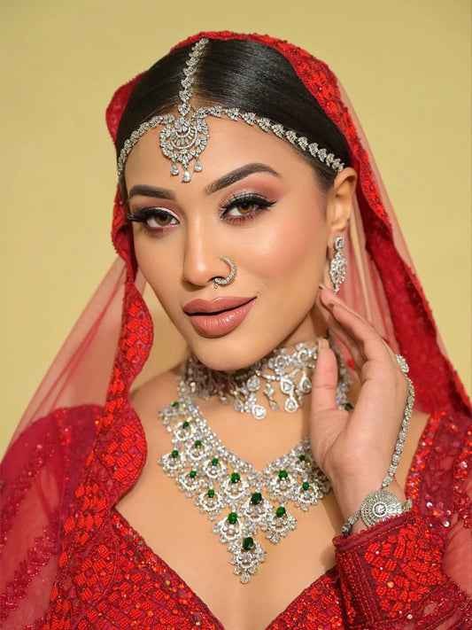 Diva in Red