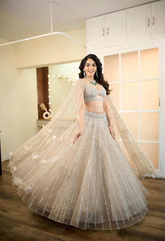 Pari by Frontier