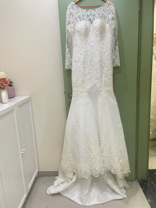 Catholic Gown 5