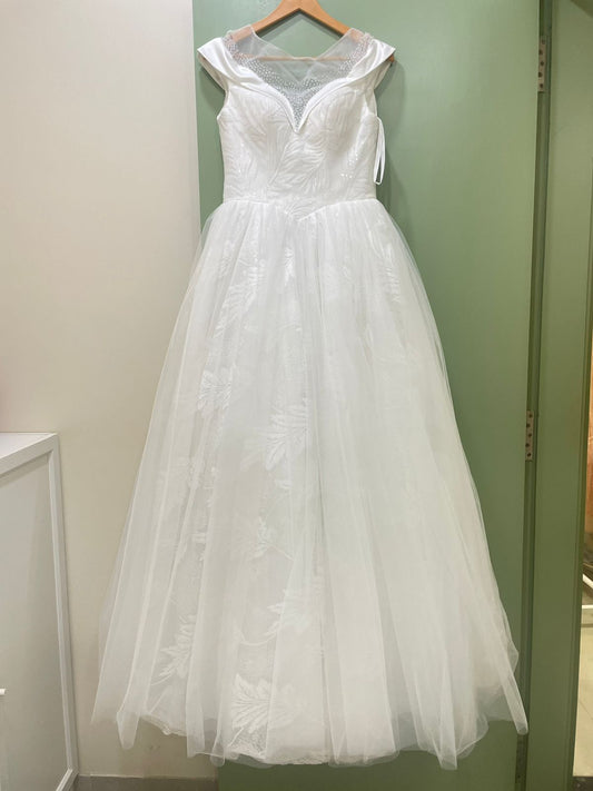 Catholic Gown 14
