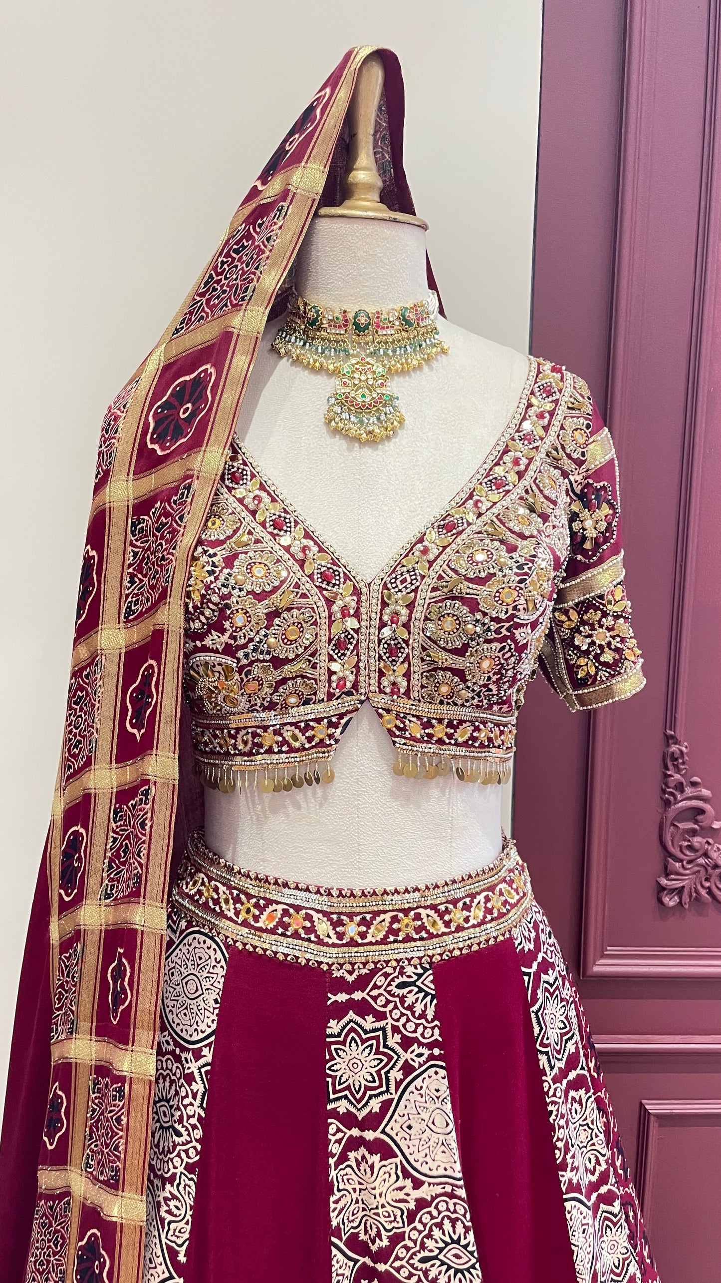Manohari