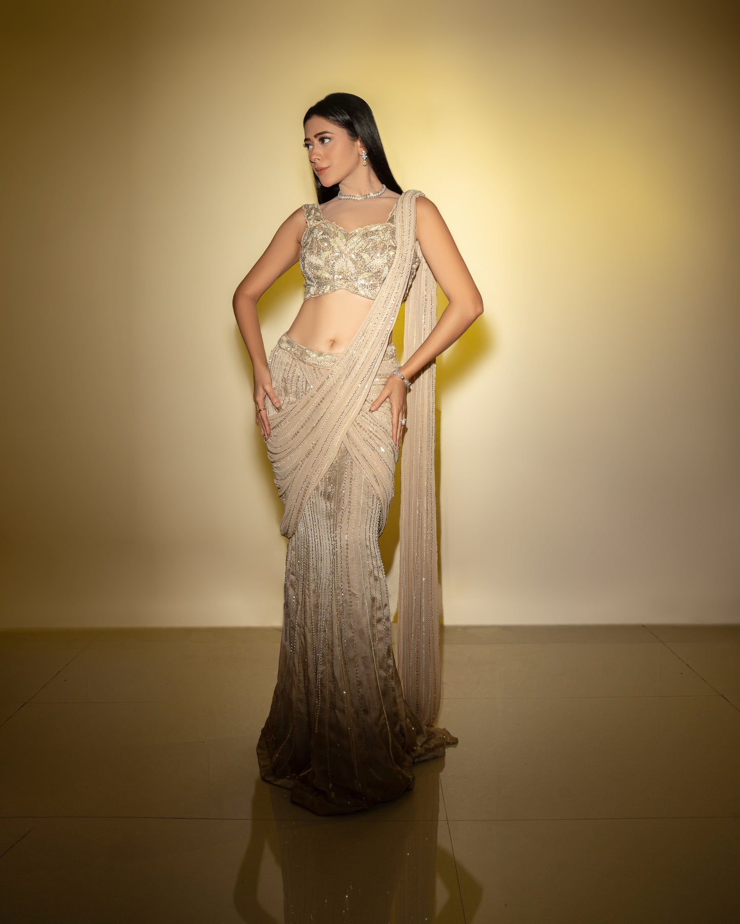 Leo saree