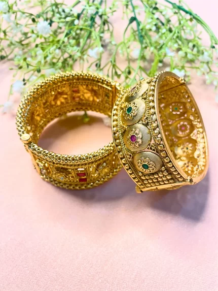 Ethnic Gold Kada